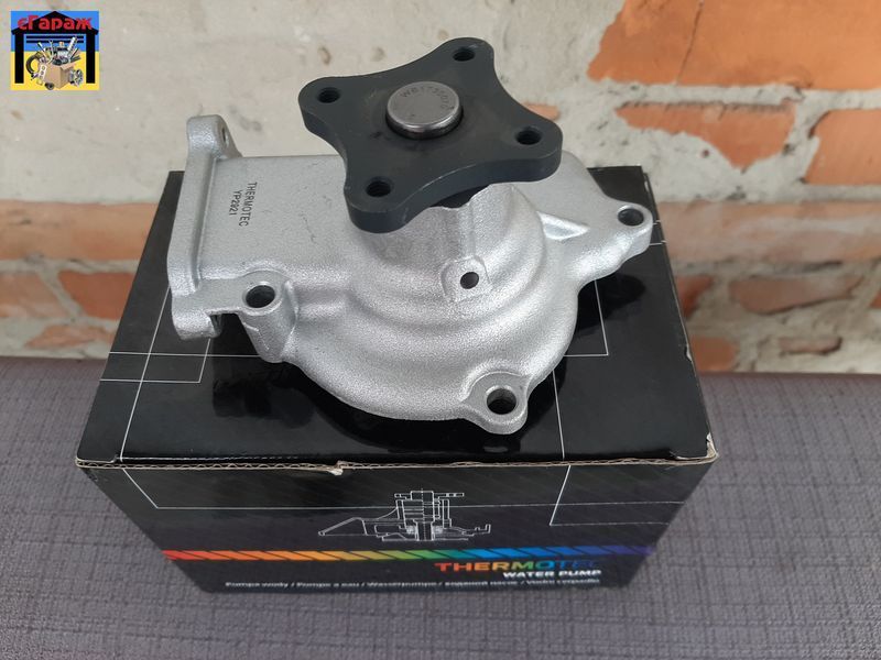Помпа двигуна NISSAN ALMERA, PRIMERA, SUNNY 3, VANETTE 1990-2002 (1.4/1.6/2.0) D11042TT фото