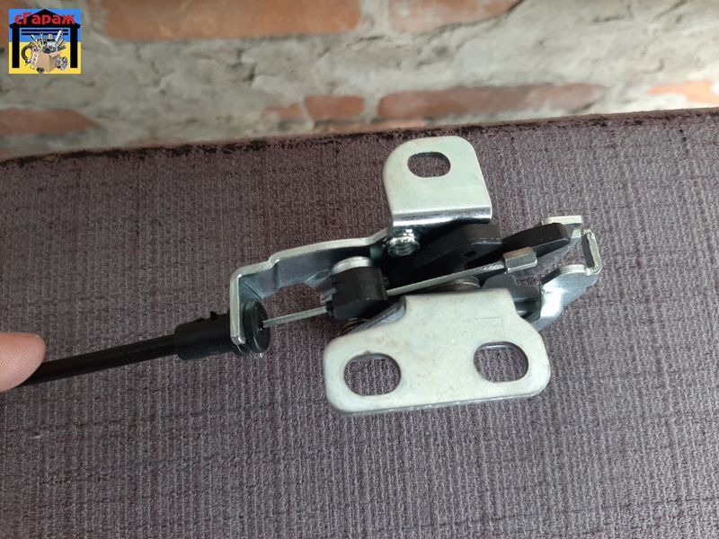 Замок&nbsp;задніх правих дверей нижній Citroen Nemo; Fiat Fiorino; Peugeot Bipper 2007-2016 (B030.14393) EXXEL 00-00049330 фото